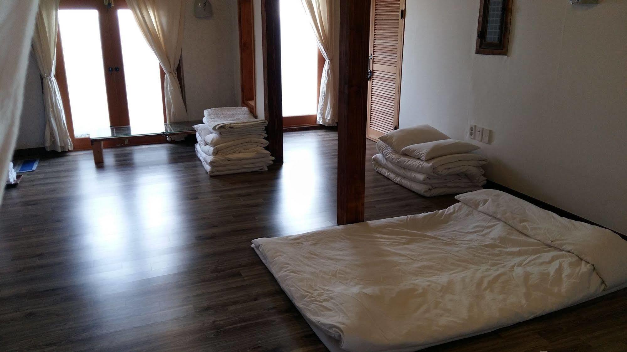 Greem Guesthouse Jeonju Ngoại thất bức ảnh